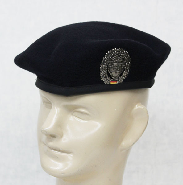 ドイツ連邦軍実物　国連ベレー帽